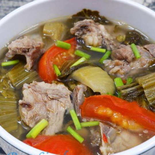 sườn heo hầm cải chua